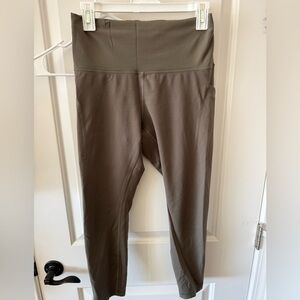 Lululemon wonder train high rise crop with pockets 23”